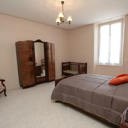 Casa de Férias Chez Mimoune Trezioux